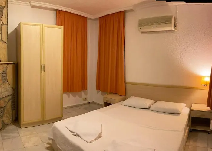 酒店 Club Mel 马尔马里斯