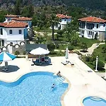 Club Mel Hotel