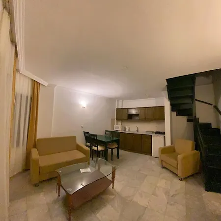 Club Mel Hotel